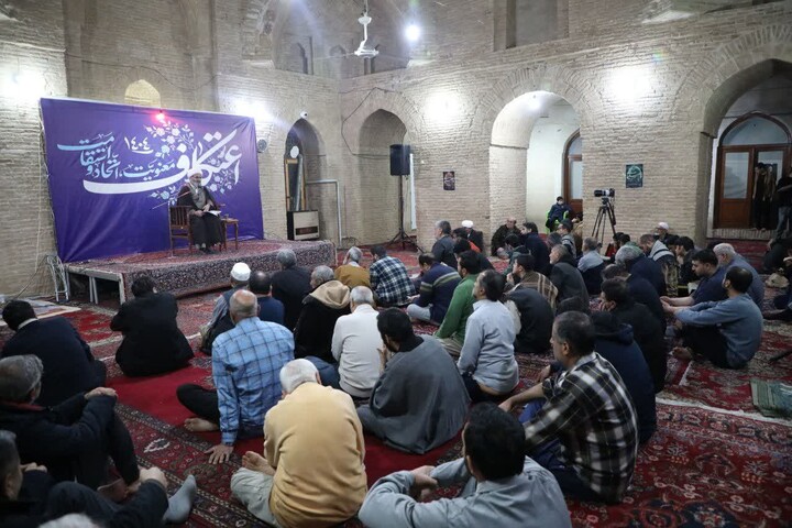 تصاویر/ معتکفین مسجد جامع سمنان