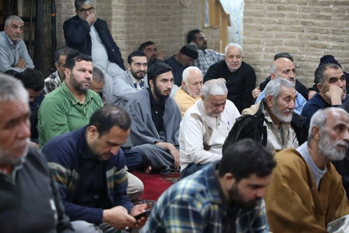 تصاویر/ معتکفین مسجد جامع سمنان