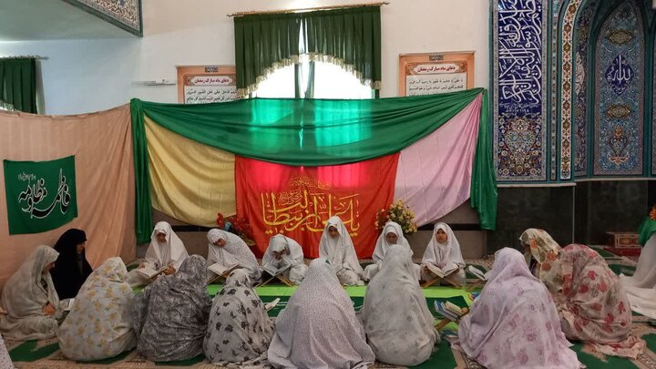 تصاویر/حضور مبلغین مدرسه علمیه مهدیه خنداب در جمع معتکفین