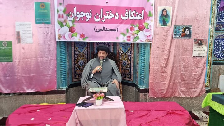 تصاویر/ آیین معنوی اعتکاف در گناوه