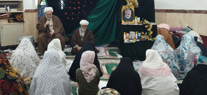 تصاویر/ مراسم سوگواری وفات حضرت زینب(س) در جمع معتکفین مسجد جامع حضرت ابوالفضل(ع)