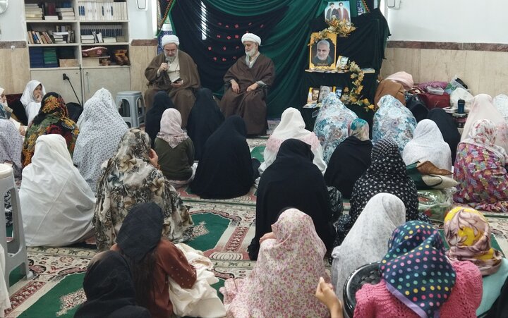 تصاویر/ مراسم سوگواری وفات حضرت زینب(س) در جمع معتکفین مسجد جامع حضرت ابوالفضل(ع)