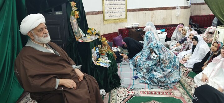 تصاویر/ مراسم سوگواری وفات حضرت زینب(س) در جمع معتکفین مسجد جامع حضرت ابوالفضل(ع)