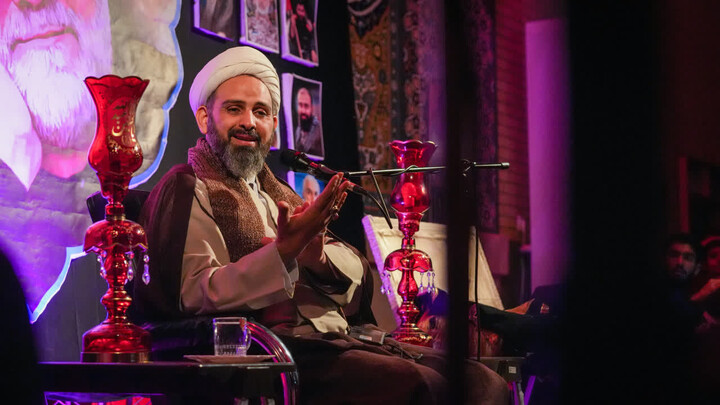 تصاویر / مراسم اعتکاف دانش آموزی در مدرسه مدینة‌العلم کاظمیه