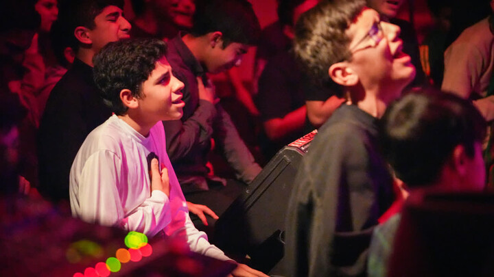 تصاویر / مراسم اعتکاف دانش آموزی در مدرسه مدینة‌العلم کاظمیه