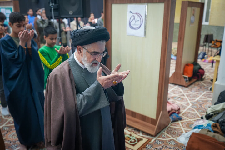 تصاویر / مراسم اعتکاف دانش آموزی در مدرسه مدینة‌العلم کاظمیه