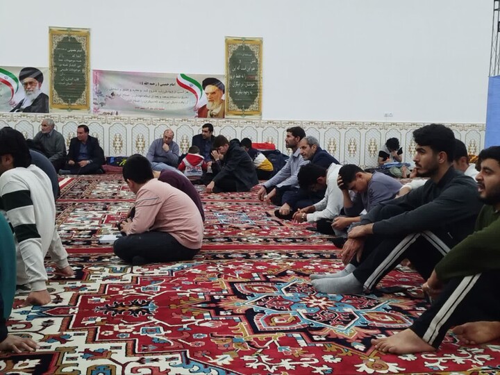 تصاویر/ حضور امام جمعه هشترود در جمع معتکفین شهرستان هشترود