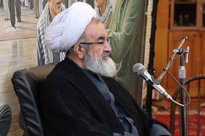 تصاویر/ حضور امام جمعه مرند در جمع معتکفین این شهرستان