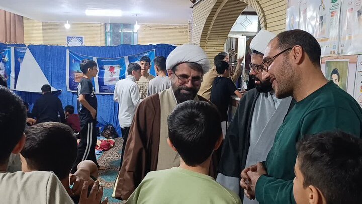 تصاویر/ حضور امام جمعه خرمدره در جمع معتکفین این شهرستان