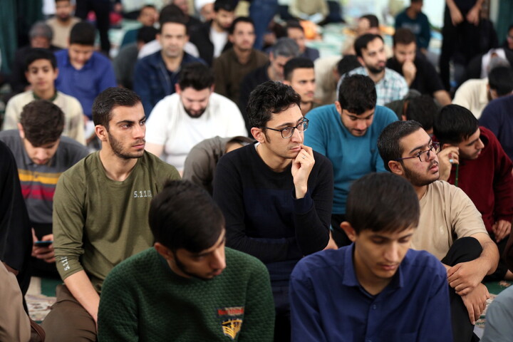 تصاویر/ برگزاری مراسم معنوی اعتکاف در مسجد دانشگاه آزاد قم