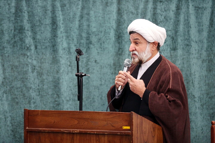 تصاویر/ برگزاری مراسم معنوی اعتکاف در مسجد دانشگاه آزاد قم