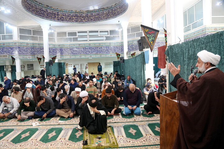 تصاویر/ برگزاری مراسم معنوی اعتکاف در مسجد دانشگاه آزاد قم
