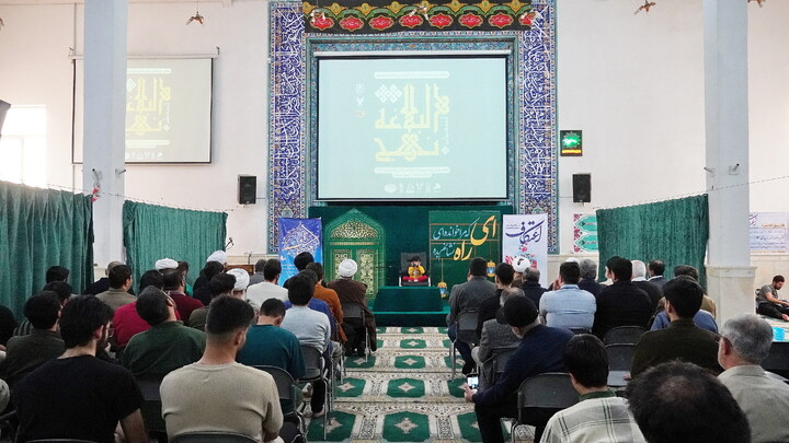 تصاویر/ برگزاری مراسم معنوی اعتکاف در مسجد دانشگاه آزاد قم