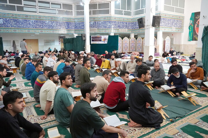 تصاویر/ برگزاری مراسم معنوی اعتکاف در مسجد دانشگاه آزاد قم