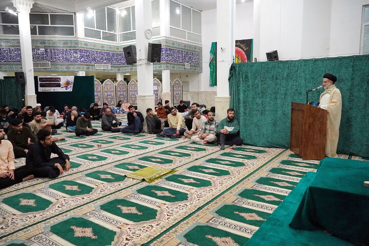 تصاویر/ برگزاری مراسم معنوی اعتکاف در مسجد دانشگاه آزاد قم
