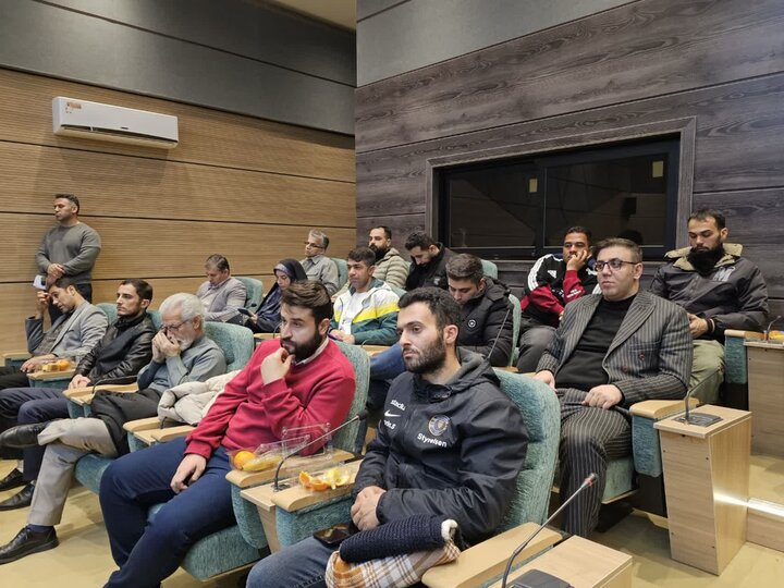 تصاویر/آیین گرامیداشت روز پدر و تجلیل از رؤسای هیئت‌های ورزشی کردستان