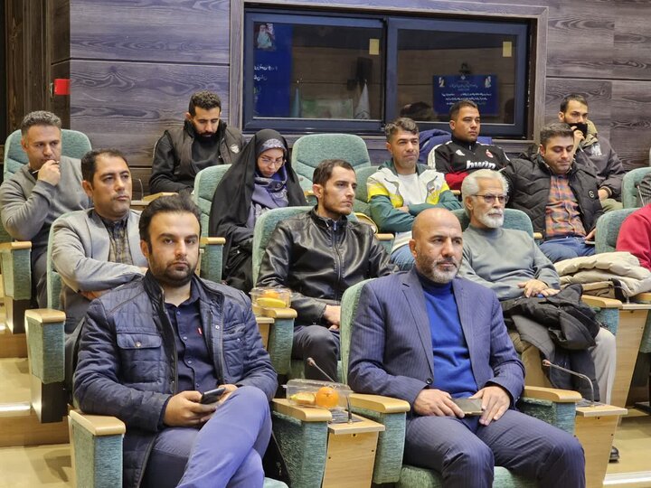 تصاویر/آیین گرامیداشت روز پدر و تجلیل از رؤسای هیئت‌های ورزشی کردستان