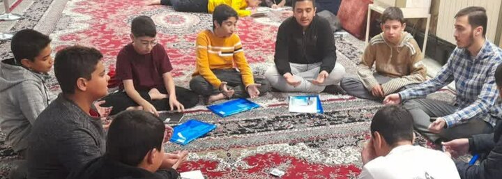 تصاویر/ اعتکاف دانش آموزی در مسجد جامع احمدیه تهران