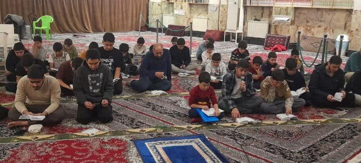 تصاویر/ اعتکاف دانش آموزی در مسجد جامع احمدیه تهران