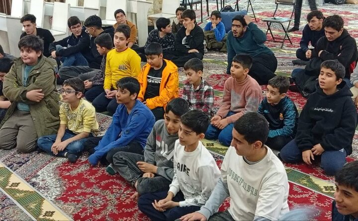 تصاویر/ اعتکاف دانش آموزی در مسجد جامع احمدیه تهران
