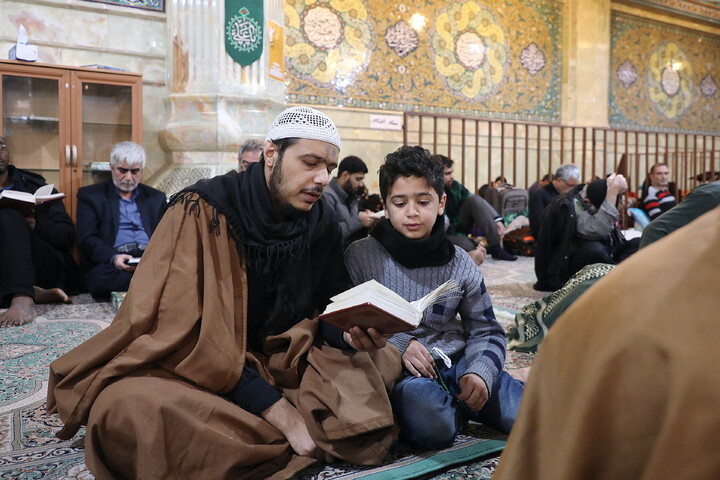 تصاویر/ اعمال ام داوود در حرم حضرت معصومه(س) و مسجد امام حسن عسکری (ع)