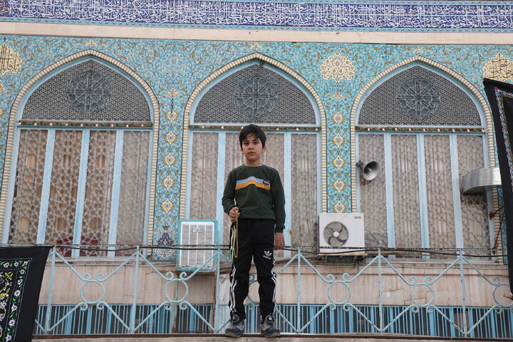 تصاویر/ اعمال ام داوود در حرم حضرت معصومه(س) و مسجد امام حسن عسکری (ع)