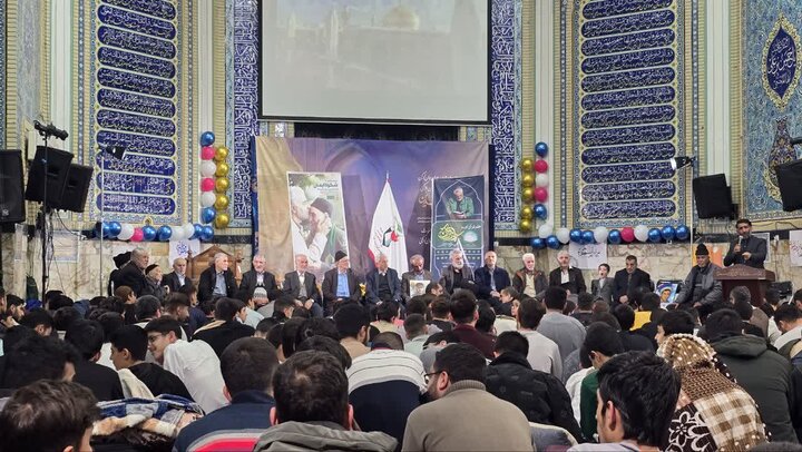 تصاویر/ اعتکاف رجبیه در مسجد حضرت ولیعصر(عج)