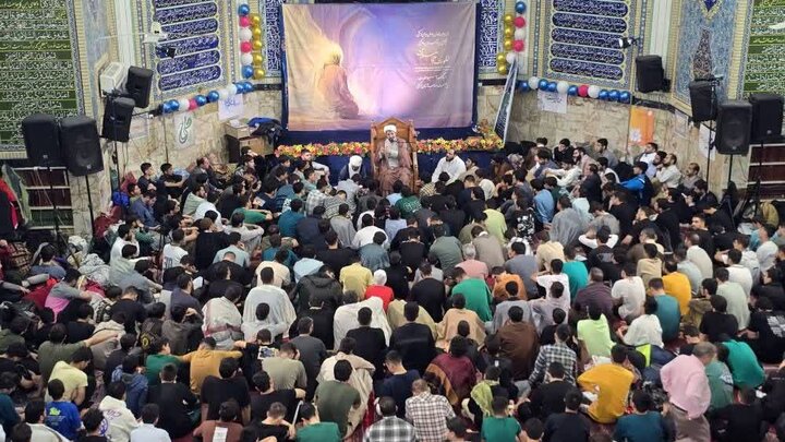 تصاویر/ اعتکاف رجبیه در مسجد حضرت ولیعصر(عج)