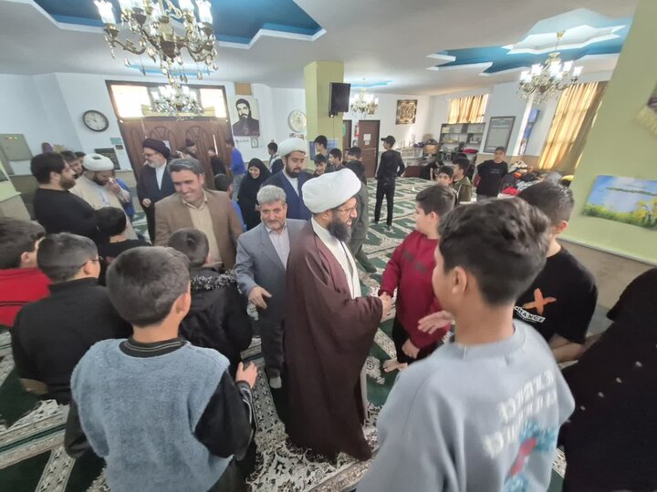 تصاویر/ حضور امام‌ جمعه پاکدشت در جمع معتکفین