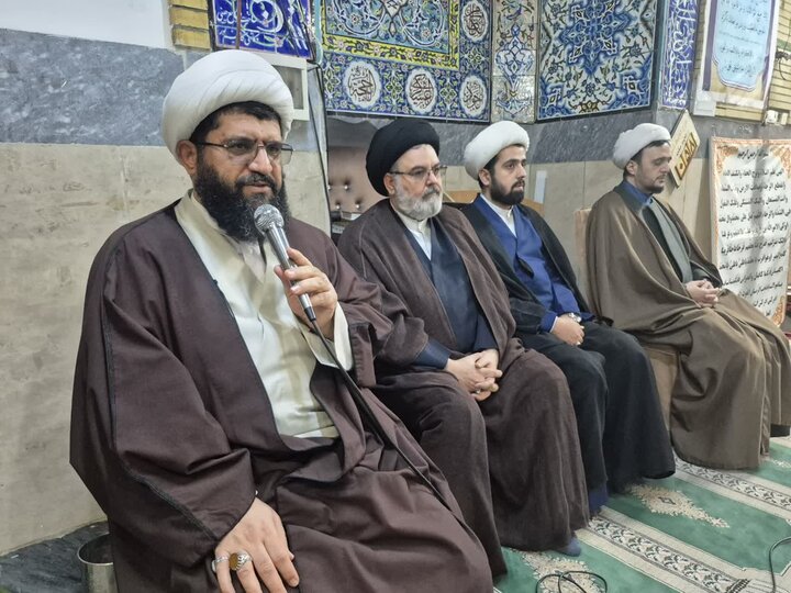 تصاویر/ حضور امام‌ جمعه پاکدشت در جمع معتکفین