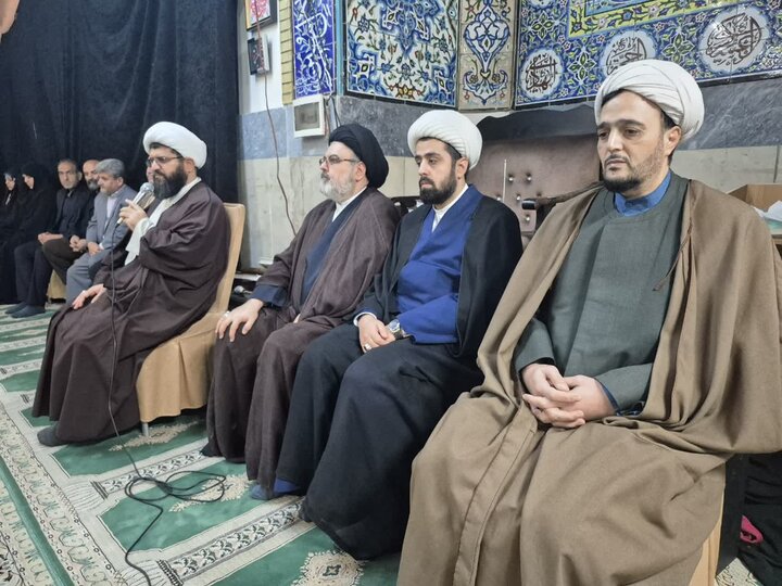 تصاویر/ حضور امام‌ جمعه پاکدشت در جمع معتکفین