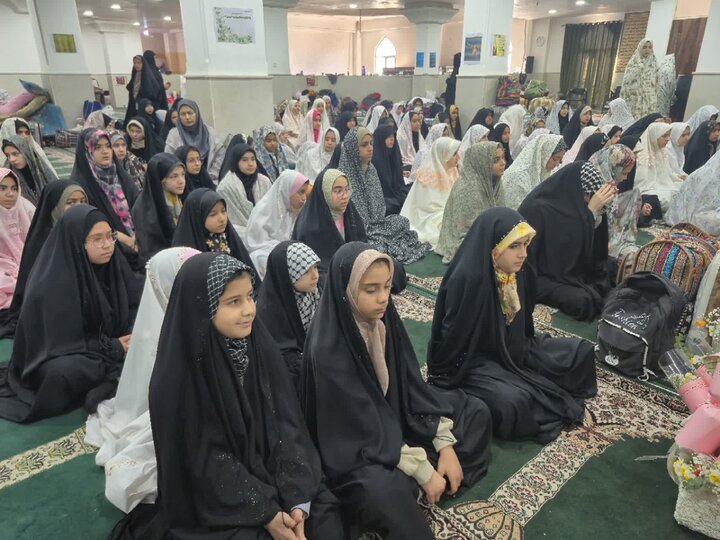 تصاویر/ حضور امام‌ جمعه پاکدشت در جمع معتکفین