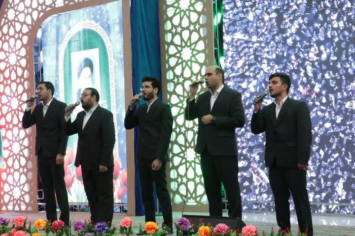 حضور پرشور مردم کرمان در شب اول مراسم گرامیداشت ششمین سالگرد شهادت شهید حاج قاسم سلیمانی در مصلای امام علی(ع).