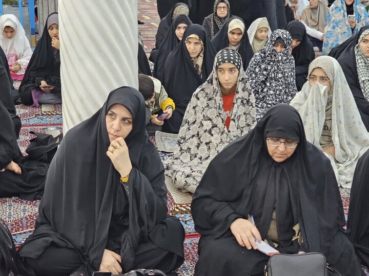 تصاویر/ حضور نماینده ولی‌فقیه در  کردستان، با حضور در معتکفین مسجد جامع شهرستان سنندج