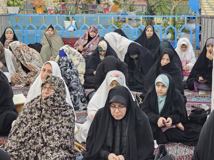 تصاویر/ حضور نماینده ولی‌فقیه در  کردستان، با حضور در معتکفین مسجد جامع شهرستان سنندج