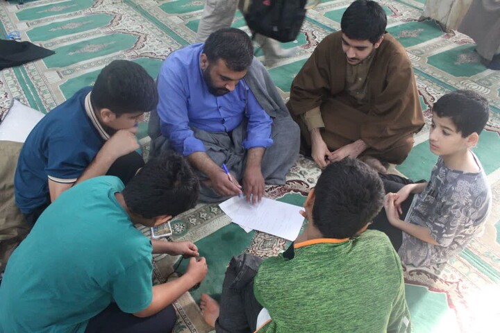 تصاویر/ اعتکاف دانش آموزان در مدرسه علمیه بوشهر