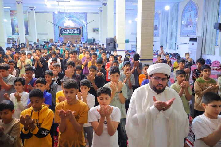 تصاویر/حضور امام جمعه جزیره قشم در جمع معتکفین