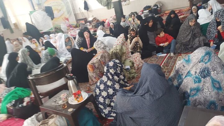 تصاویر/ برگزاری اعتکاف بانوان در مسجد فاطمة  الزهرای نقده