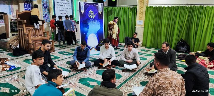 تصاویر/برگزاری حلقه‌های «زندگی با آیه‌ها» در بین معتکفین مساجد  کامیاران