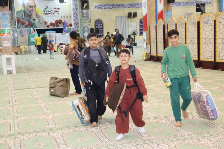 تصاویر/ سومین روز اعتکاف در مصلی دیّر