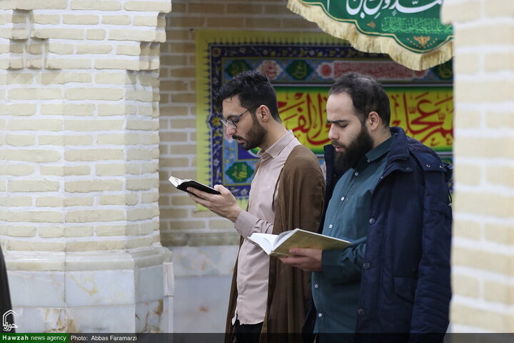 مراسم الاعتكاف في مسجد الإمام الحسن العسکري (عليه السلام) بقم