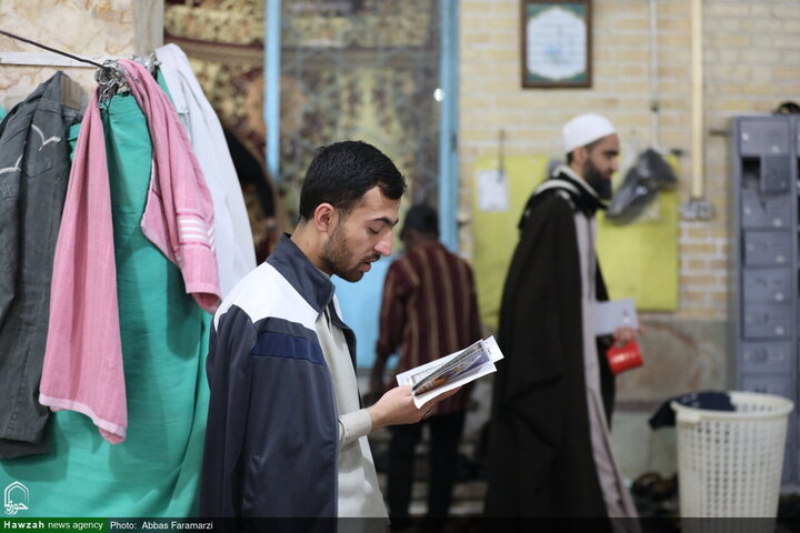 مراسم الاعتكاف في مسجد الإمام الحسن العسکري (عليه السلام) بقم