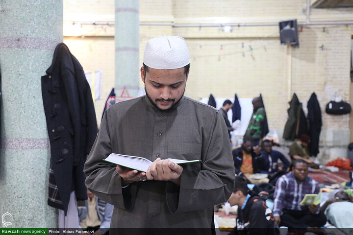 مراسم الاعتكاف في مسجد الإمام الحسن العسکري (عليه السلام) بقم