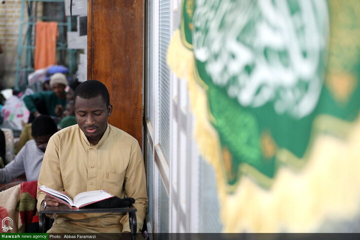 مراسم الاعتكاف في مسجد الإمام الحسن العسکري (عليه السلام) بقم