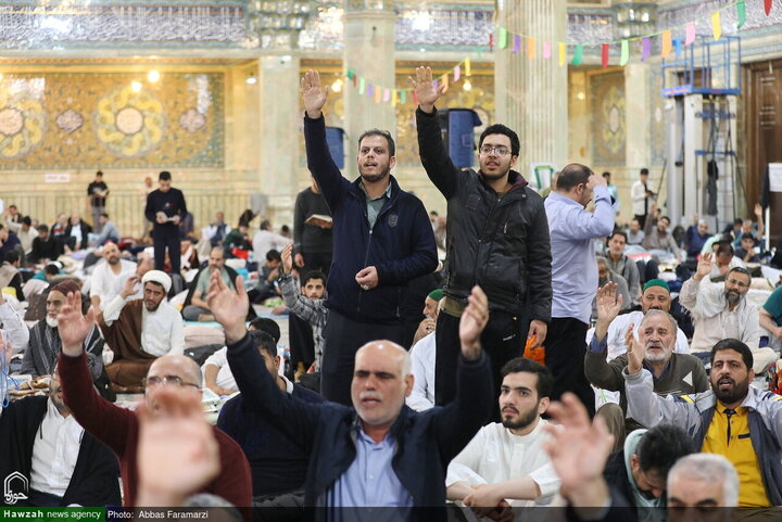 مراسم الاعتكاف في مسجد الإمام الحسن العسکري (عليه السلام) بقم