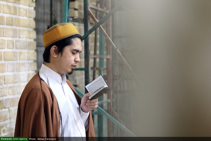 مراسم الاعتكاف في مسجد الإمام الحسن العسکري (عليه السلام) بقم