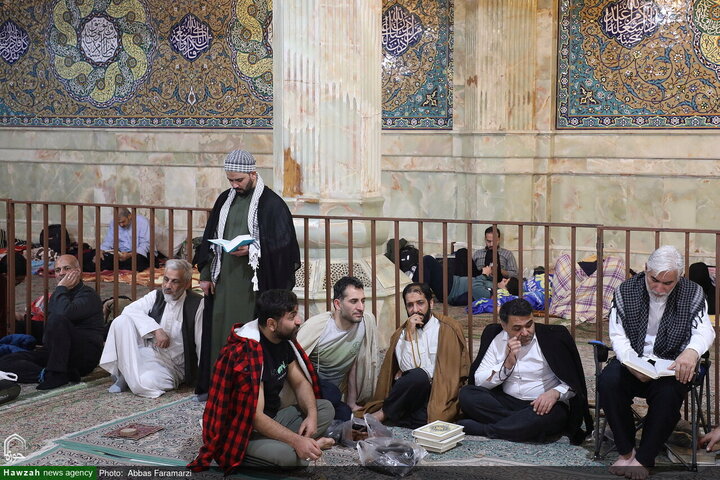 مراسم الاعتكاف في مسجد الإمام الحسن العسکري (عليه السلام) بقم