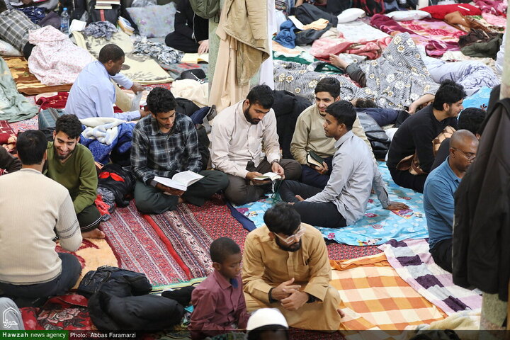 مراسم الاعتكاف في مسجد الإمام الحسن العسکري (عليه السلام) بقم