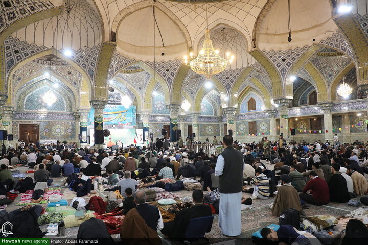 مراسم الاعتكاف في مسجد الإمام الحسن العسکري (عليه السلام) بقم