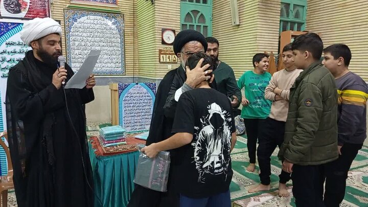 تصاویر/ بدرقه معتکفین نطنز با حضور امام جمعه